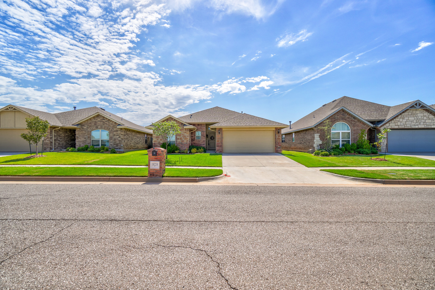 18224 Summer Grove Avenue Edmond, Oklahoma 73012 Nested Tours